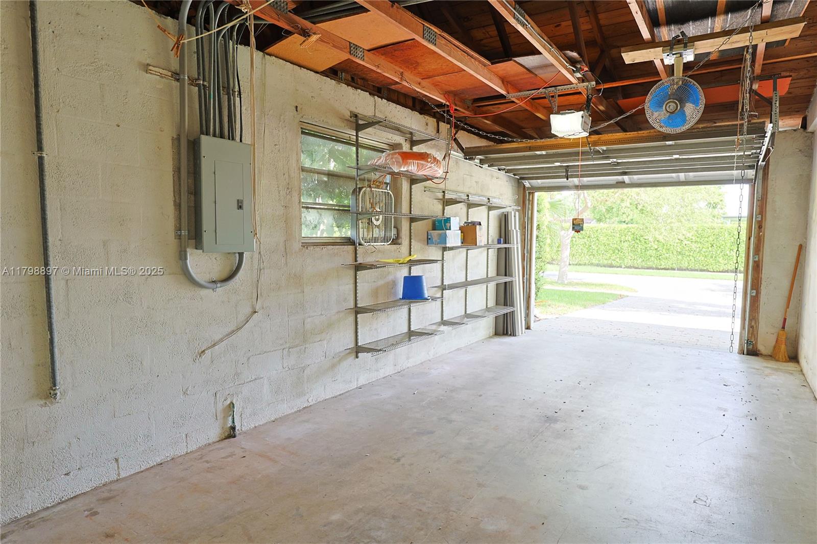 10610 SW 103rd St Miami, FL 33176