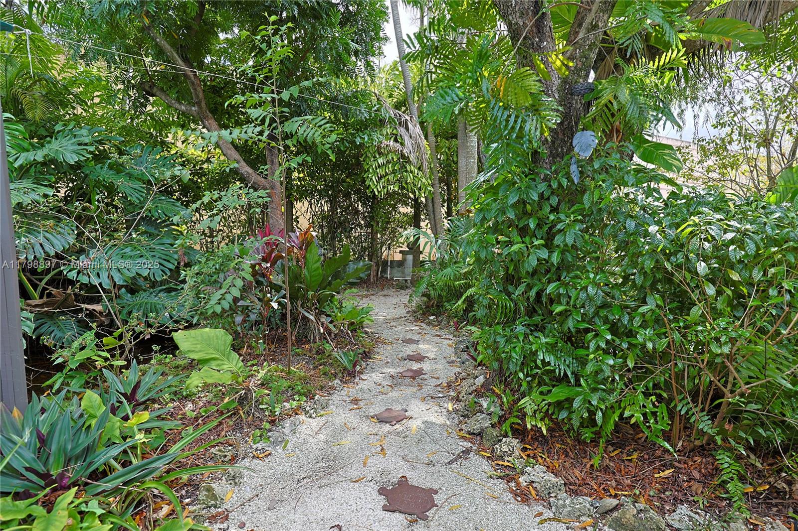 10610 SW 103rd St Miami, FL 33176