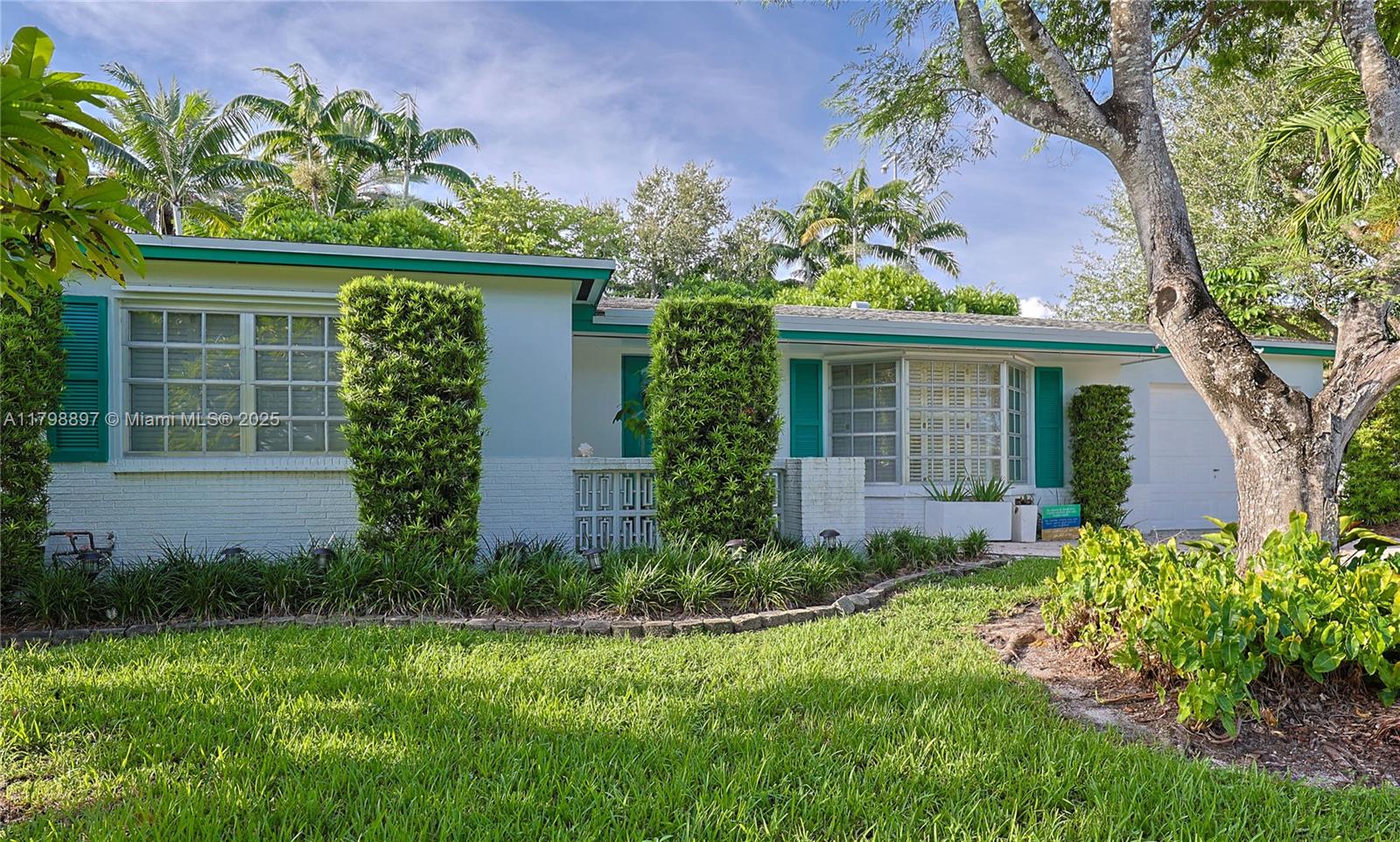 10610 SW 103rd St Miami, FL 33176