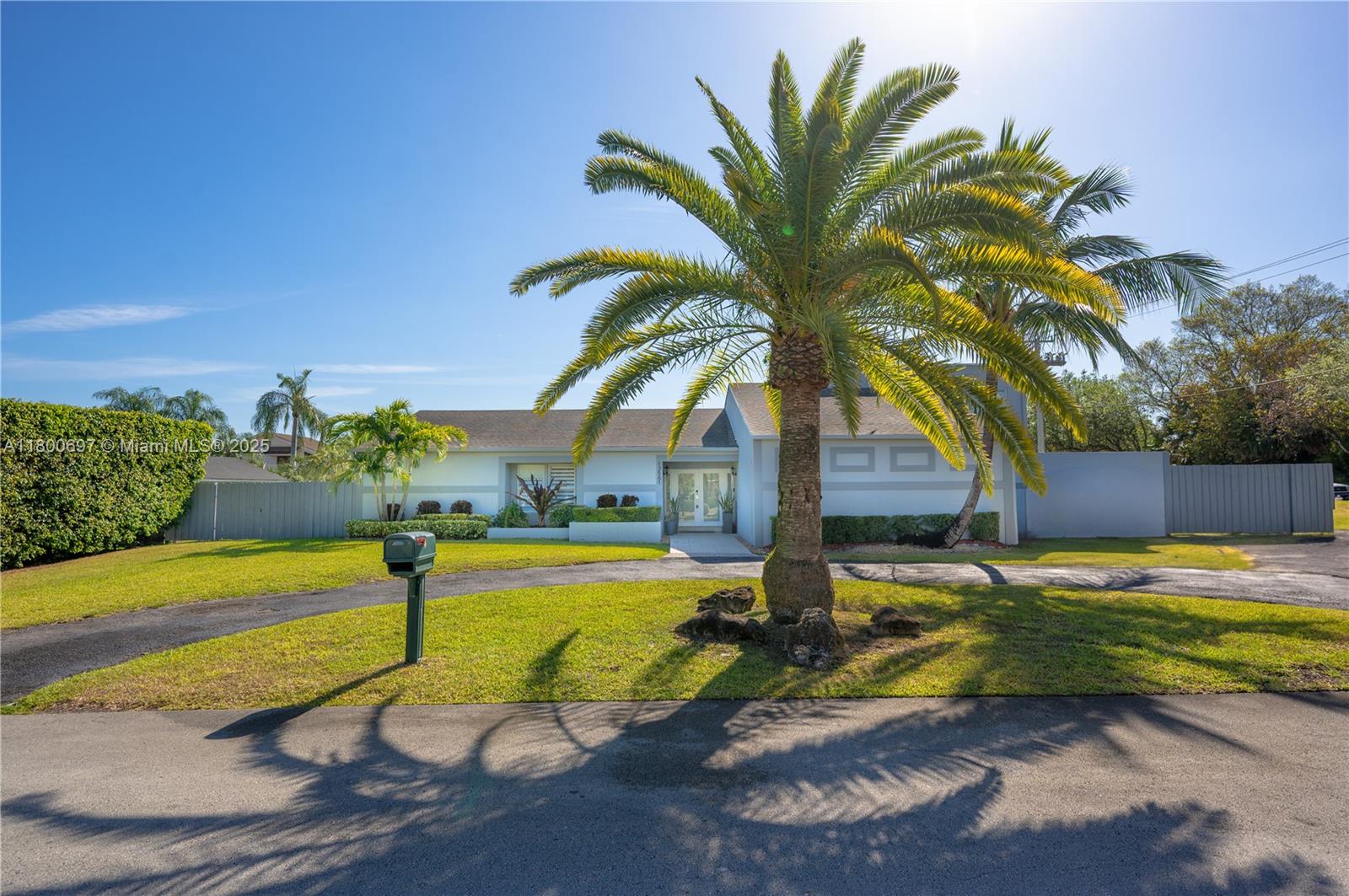 13561 SW 98th Pl,Miami, FL 33176