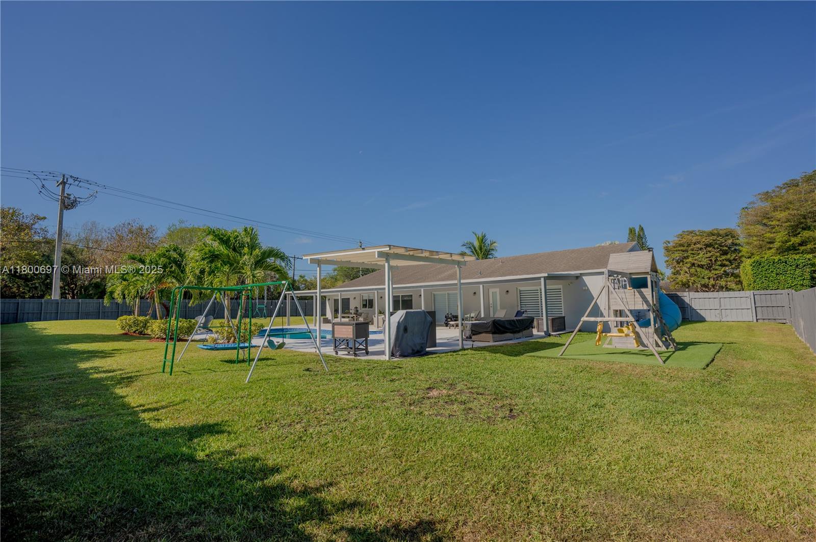 13561 SW 98th Pl,Miami, FL 33176