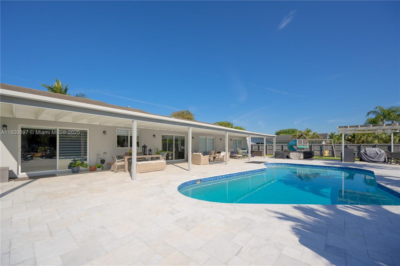 13561 SW 98th Pl,Miami, FL 33176