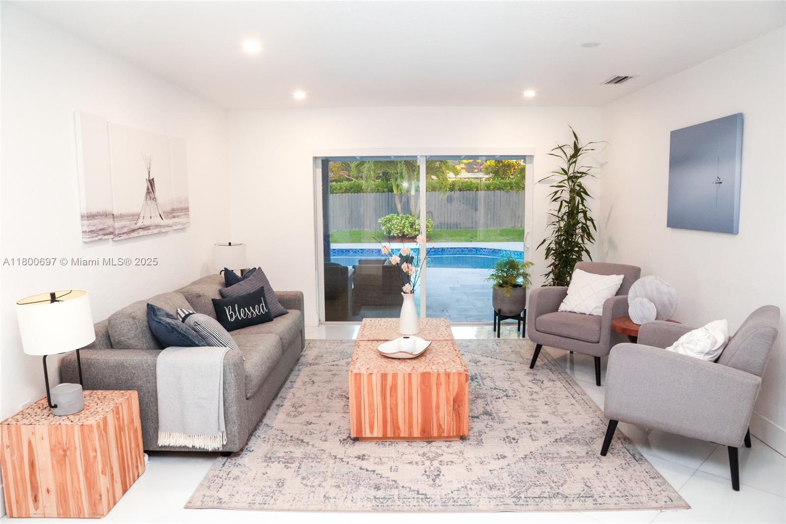 13561 SW 98th Pl,Miami, FL 33176