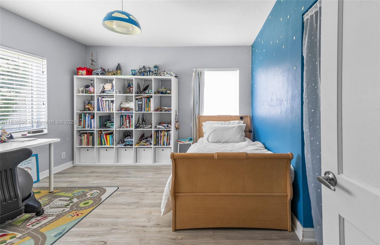 9057 Emerson Ave Surfside, FL 33154