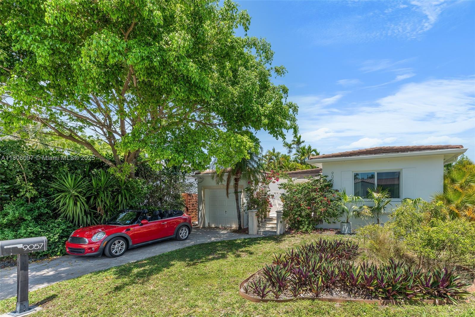 9057 Emerson Ave Surfside, FL 33154