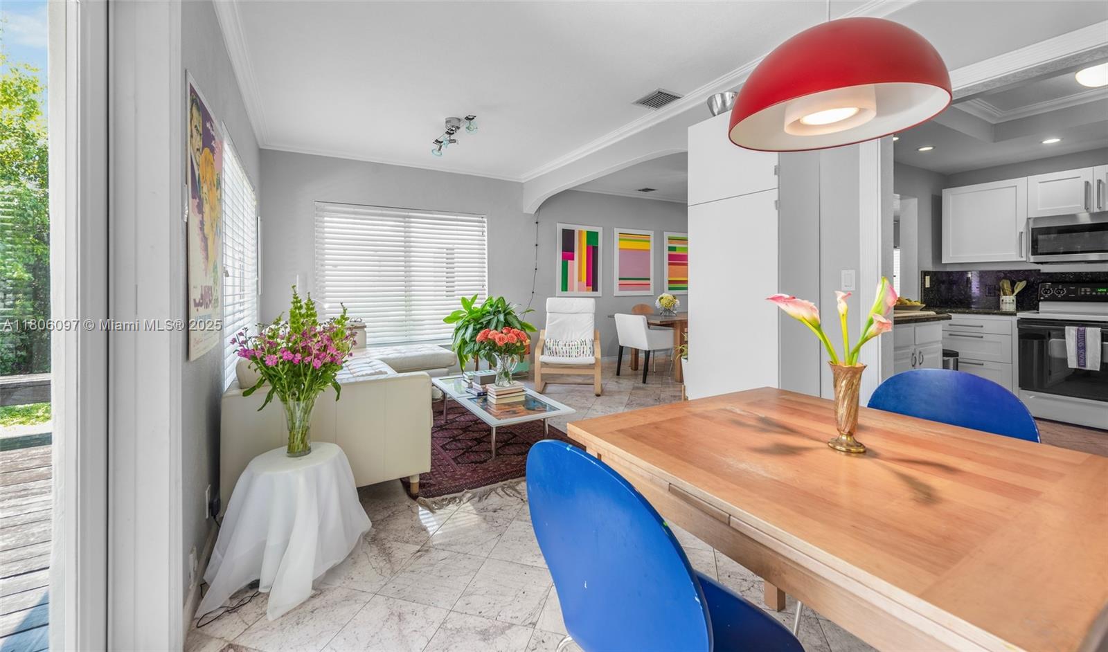 9057 Emerson Ave Surfside, FL 33154