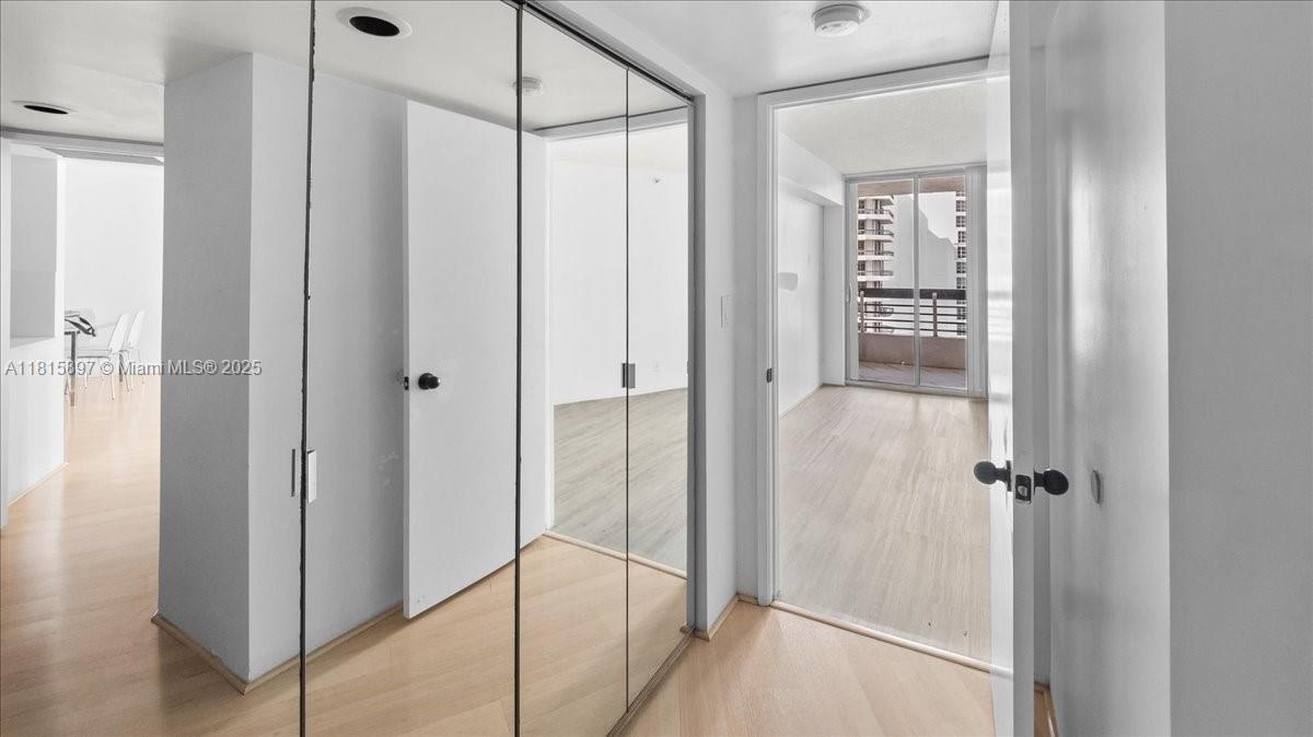 19195 NE 36th Ct #2004 Aventura, FL 33180