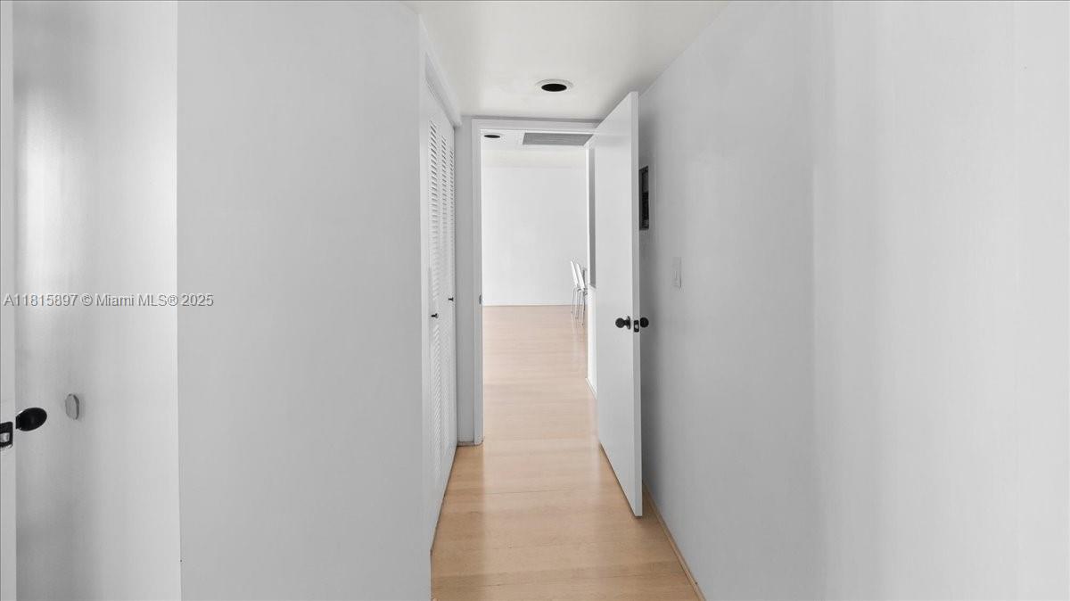 19195 NE 36th Ct #2004 Aventura, FL 33180