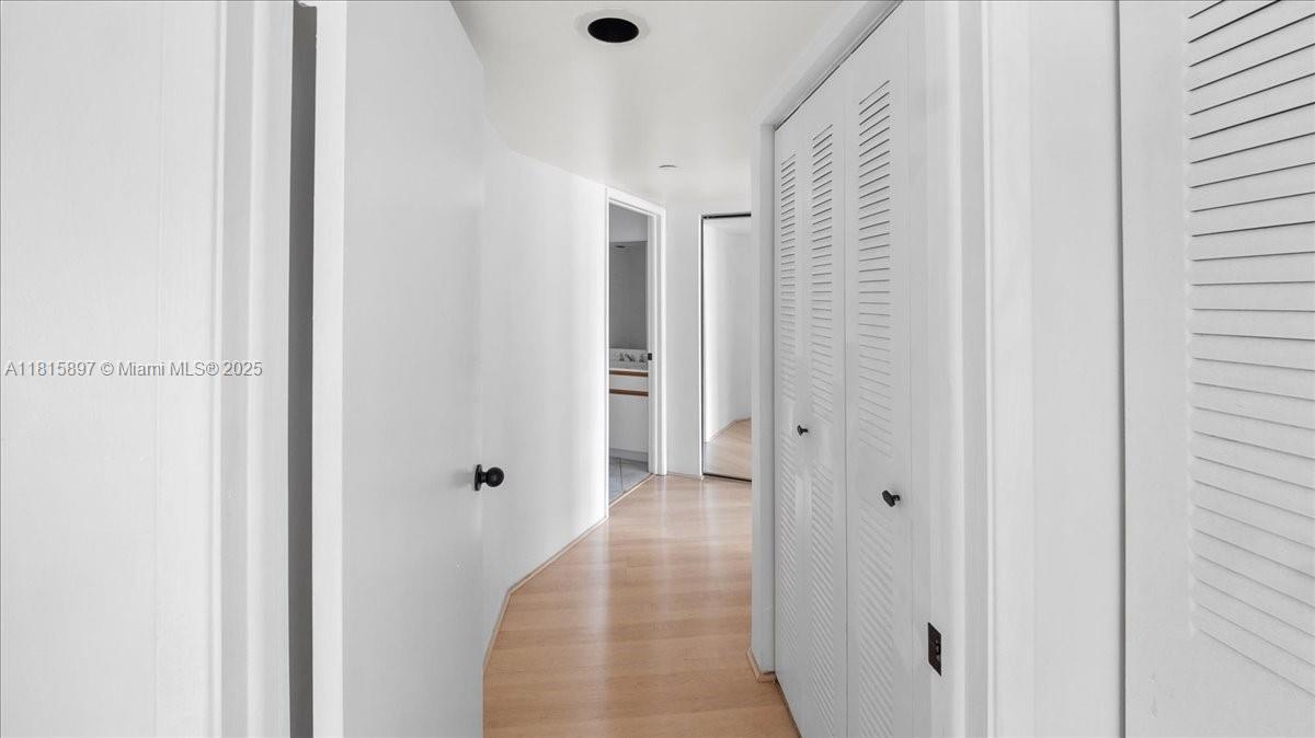 19195 NE 36th Ct #2004 Aventura, FL 33180