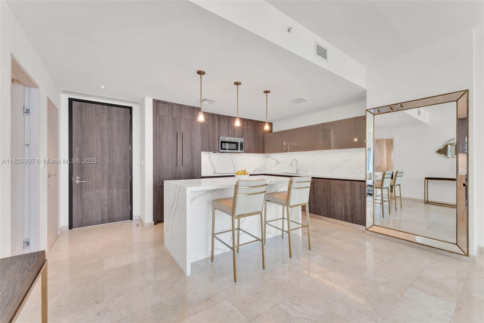 image Rise Condominium9