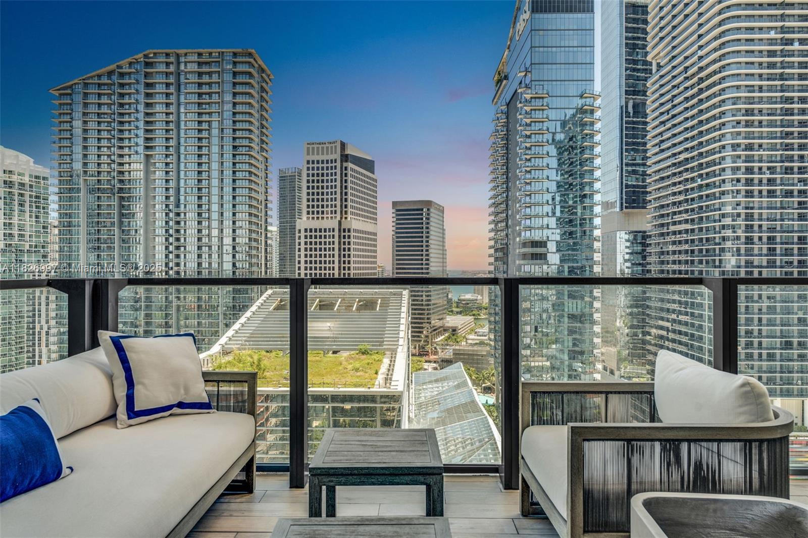 image Rise Condominium16