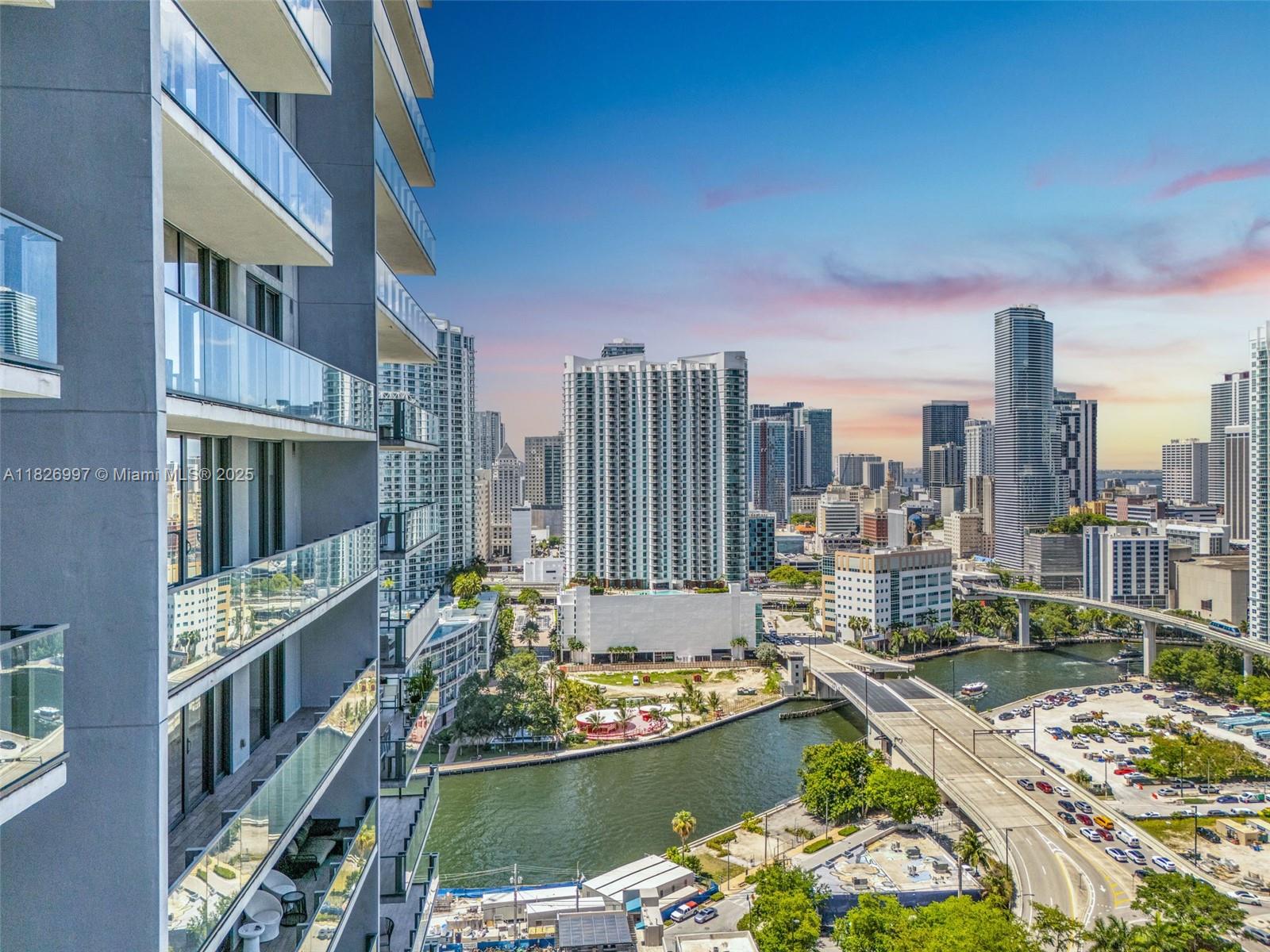 image Rise Condominium17