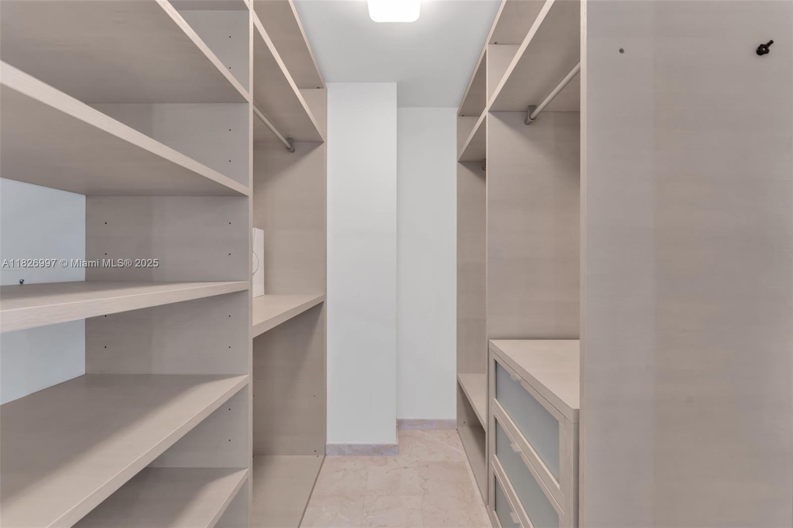 image Rise Condominium26
