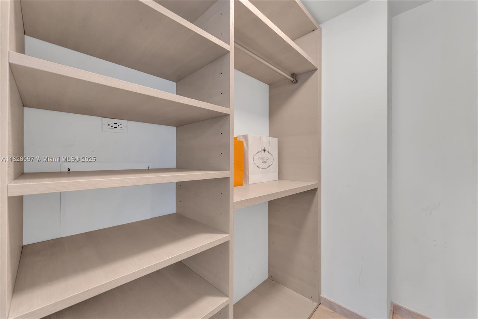 image Rise Condominium27