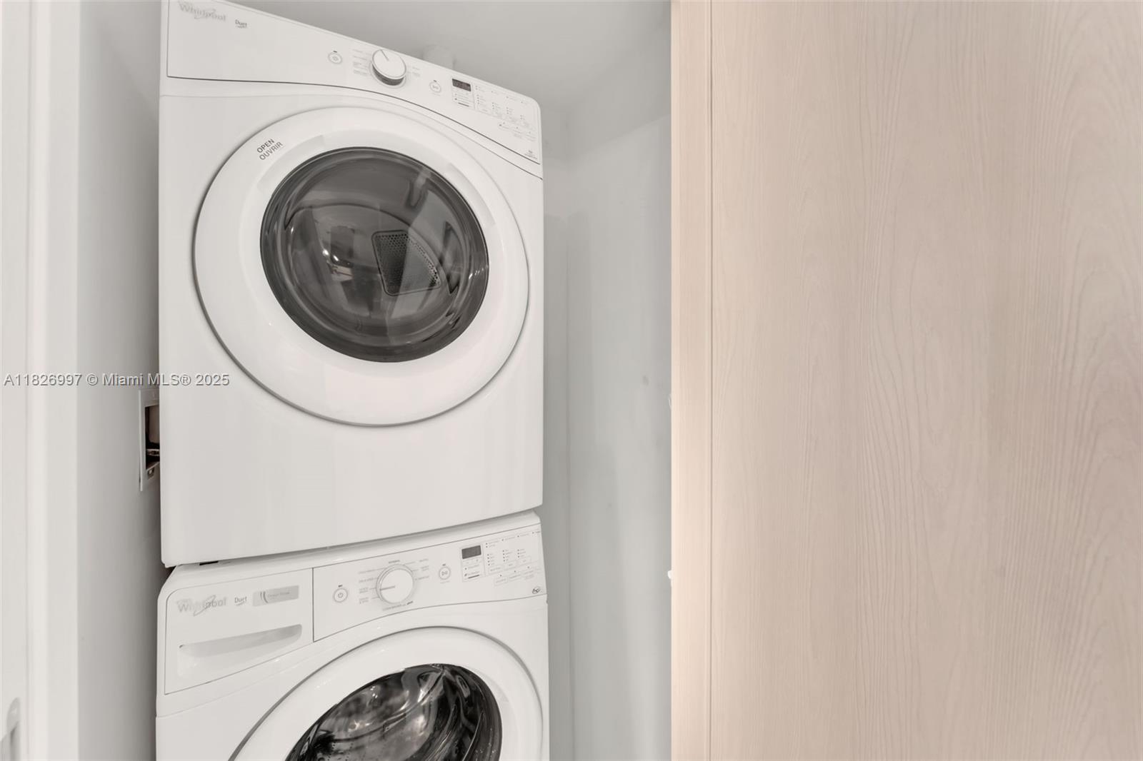 image Rise Condominium30