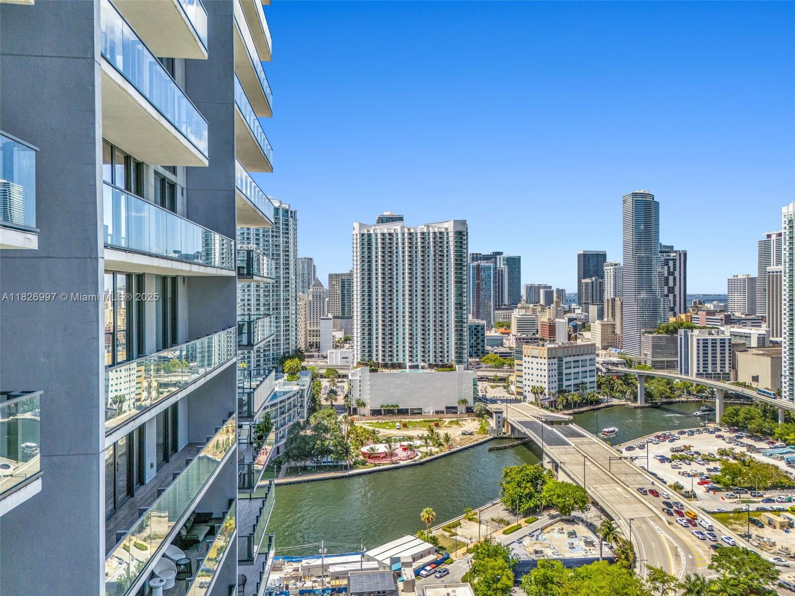 image Rise Condominium36