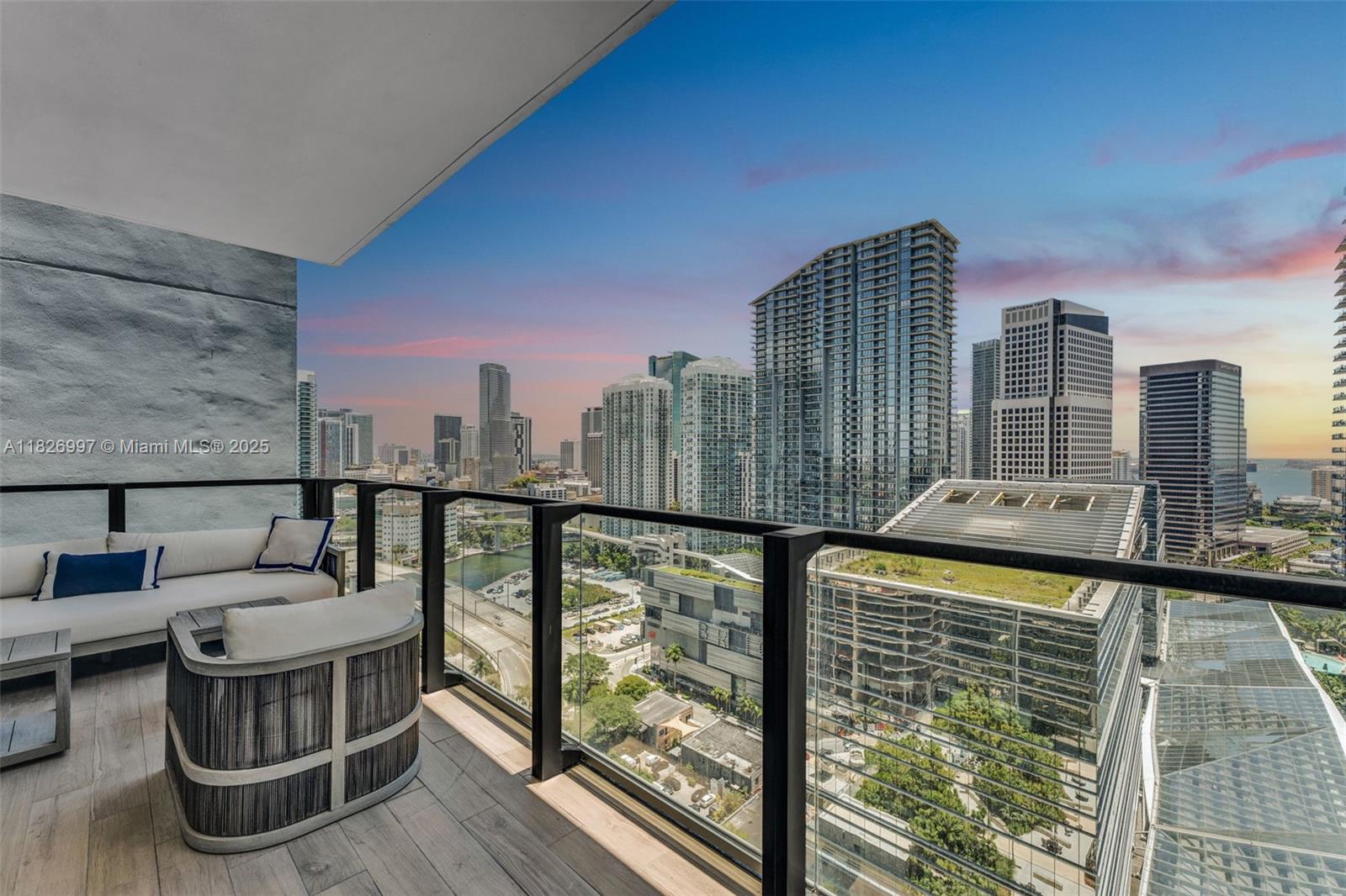 image Rise Condominium3