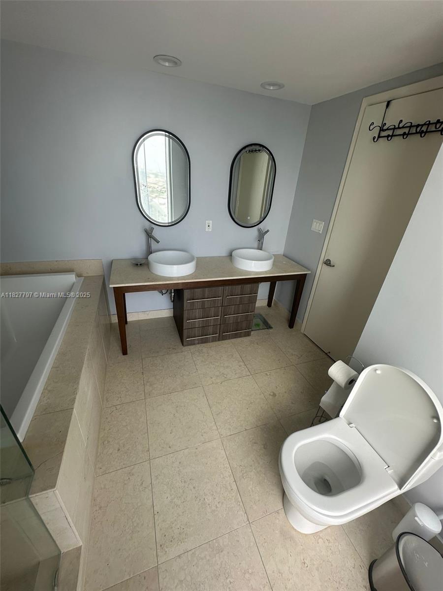 image Icon Brickell5