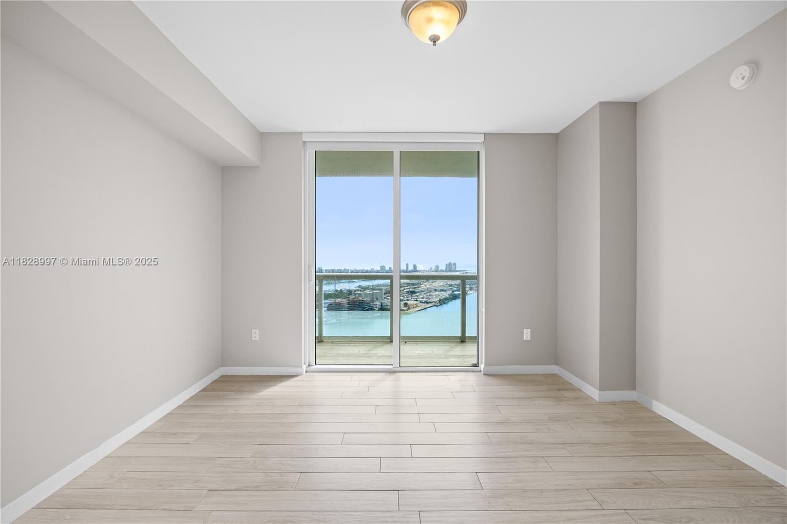 image 50 Biscayne18