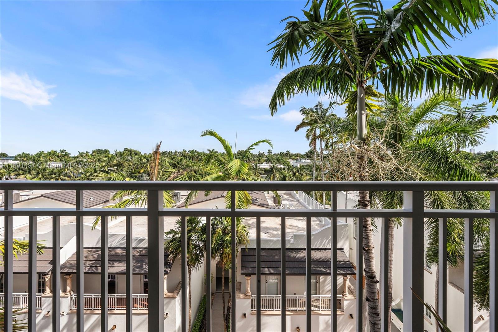 1415 Sunset Harbour Dr #406 Miami Beach, FL 33139