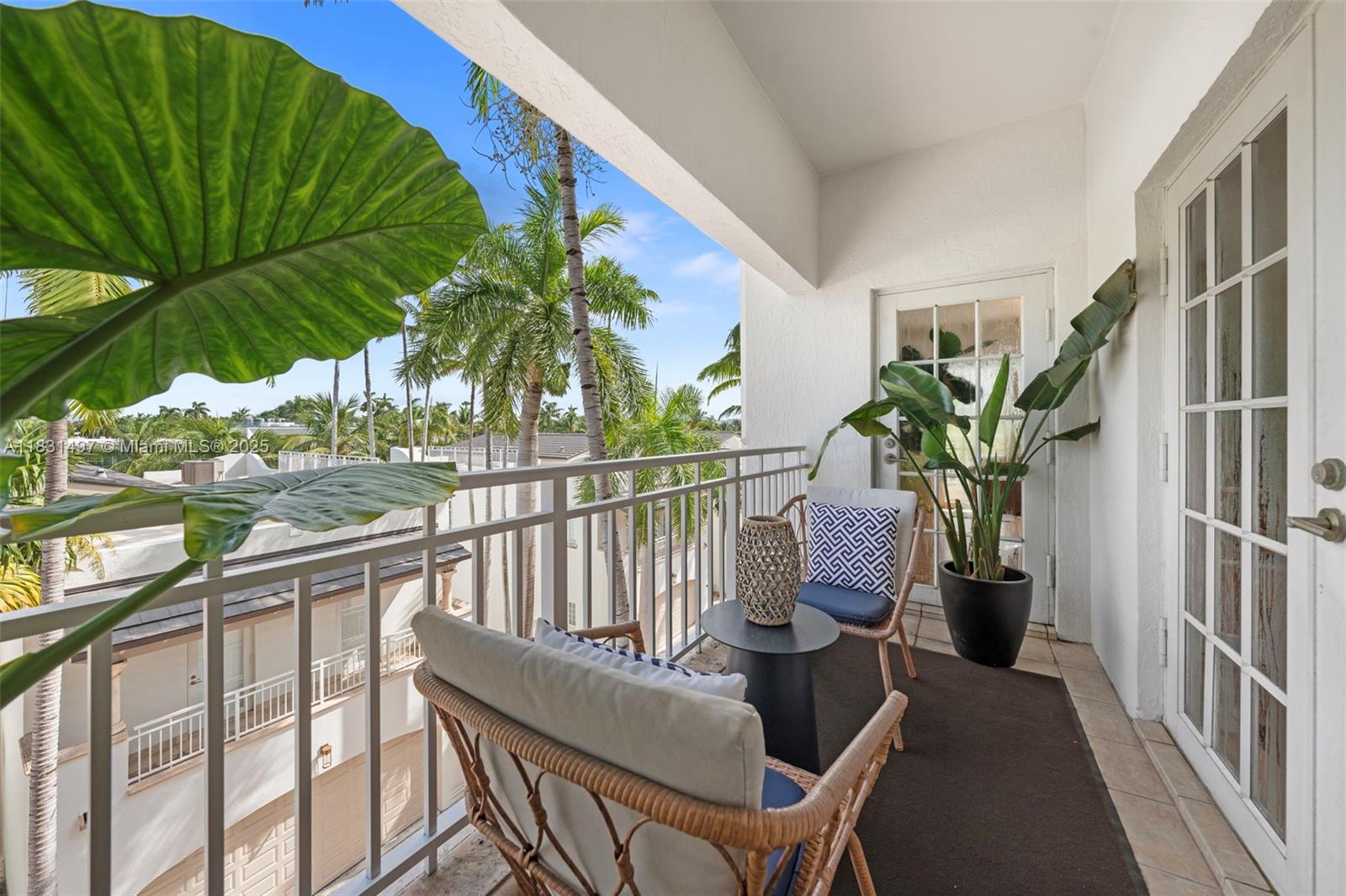 1415 Sunset Harbour Dr #406 Miami Beach, FL 33139