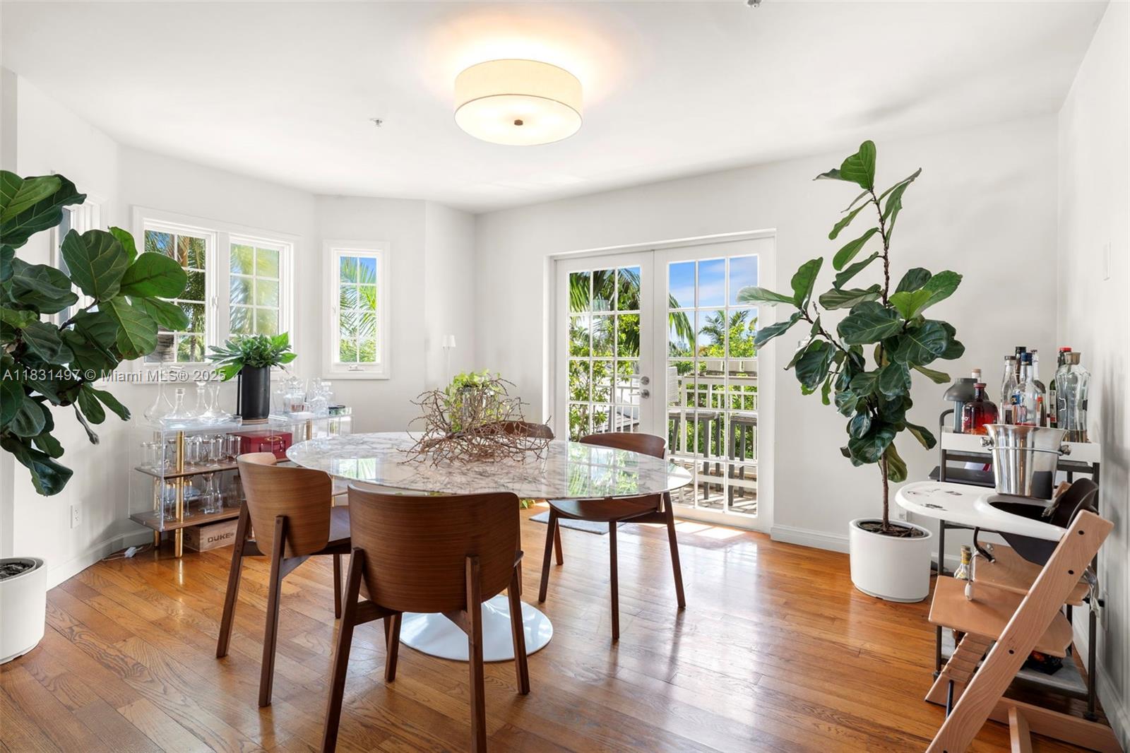 1415 Sunset Harbour Dr #406 Miami Beach, FL 33139