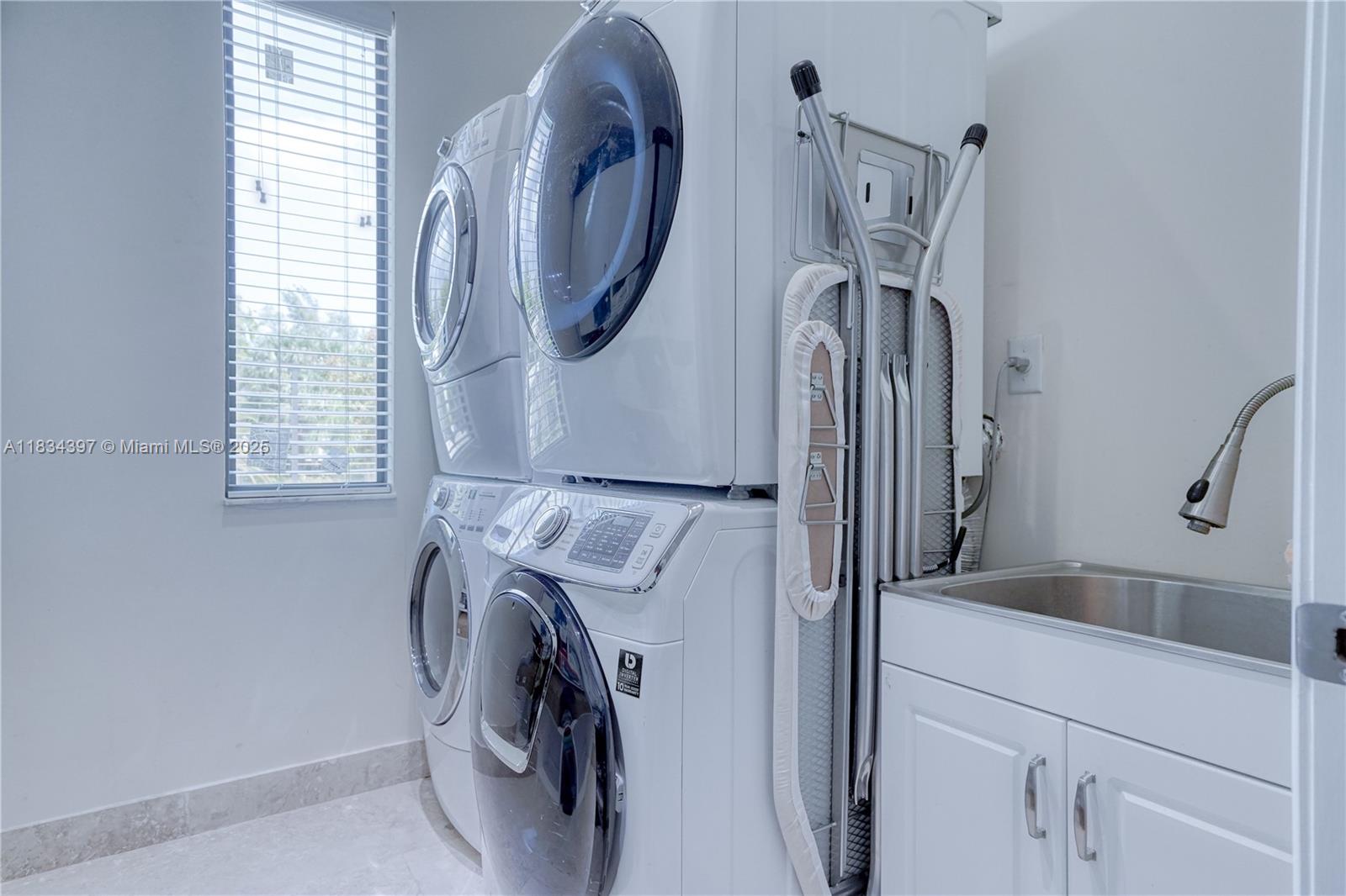 13300 Biscayne Bay Ter North Miami, FL 33181