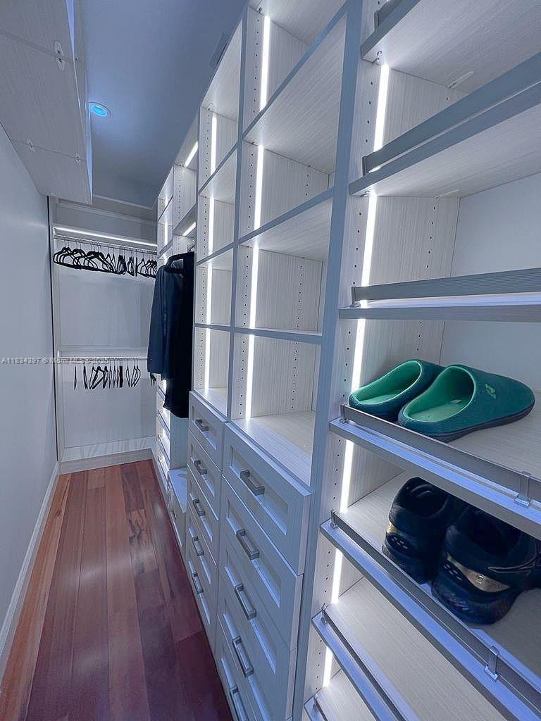 13300 Biscayne Bay Ter North Miami, FL 33181