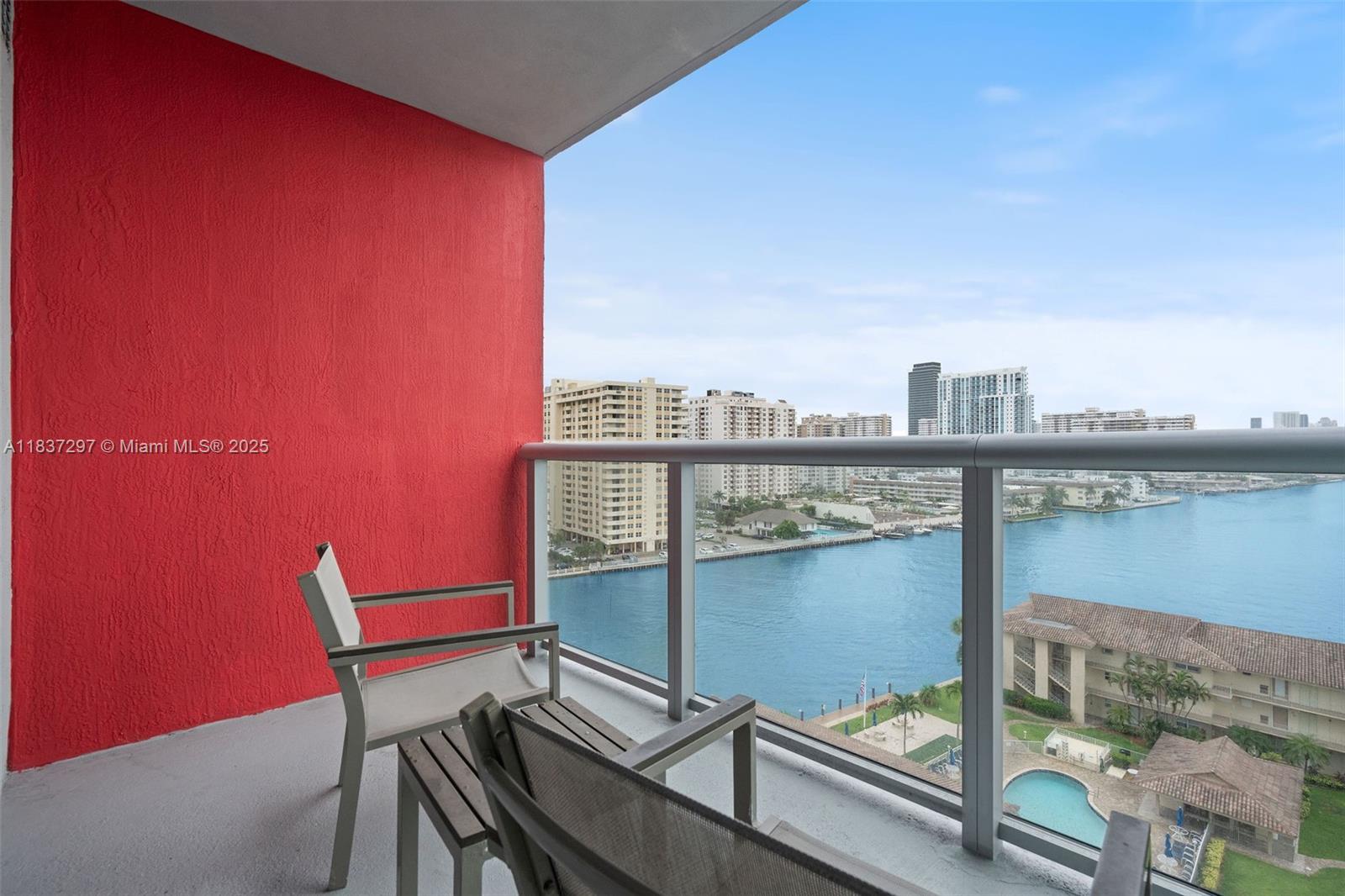 image Beachwalk Condominium16