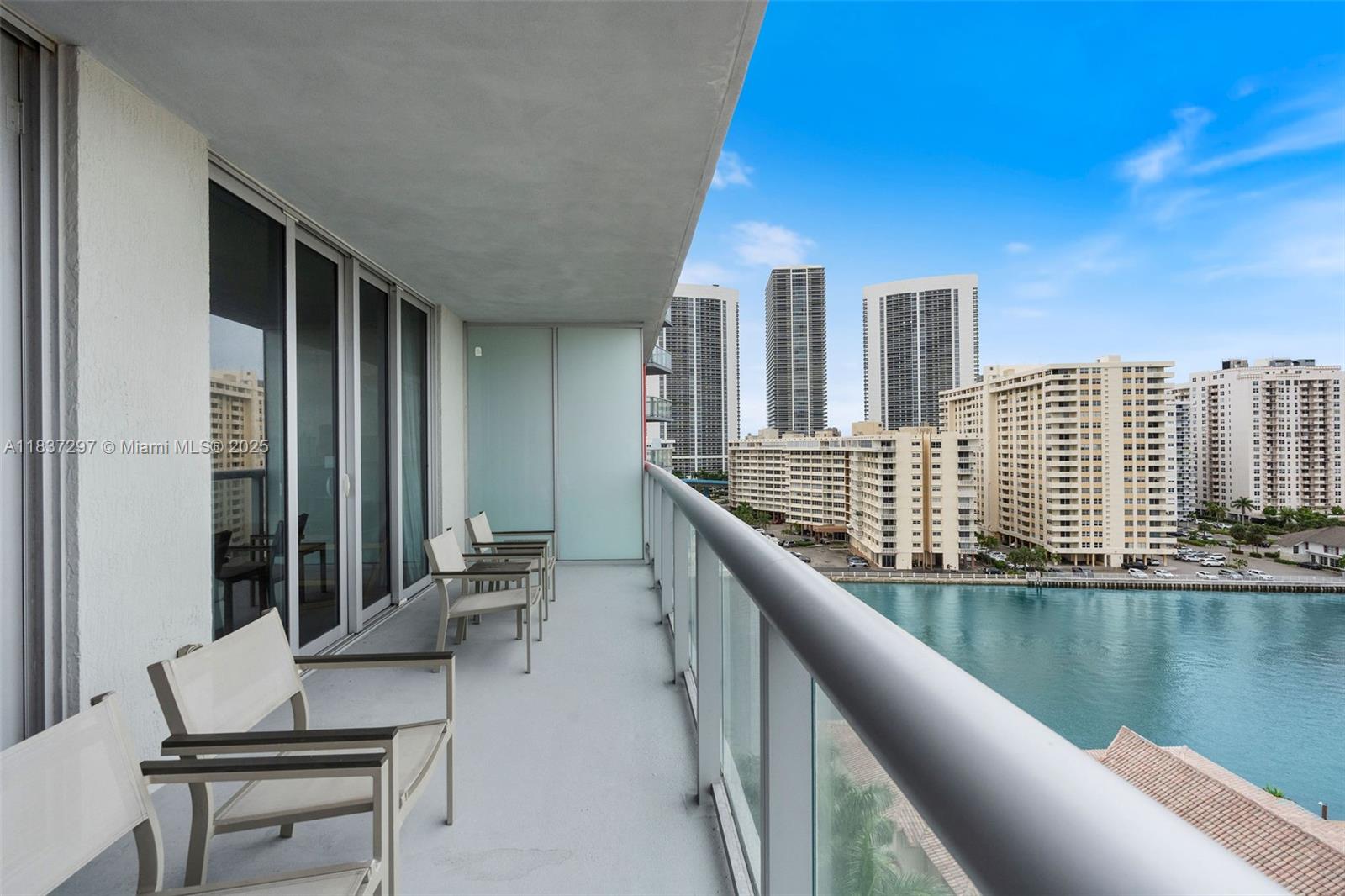 image Beachwalk Condominium5