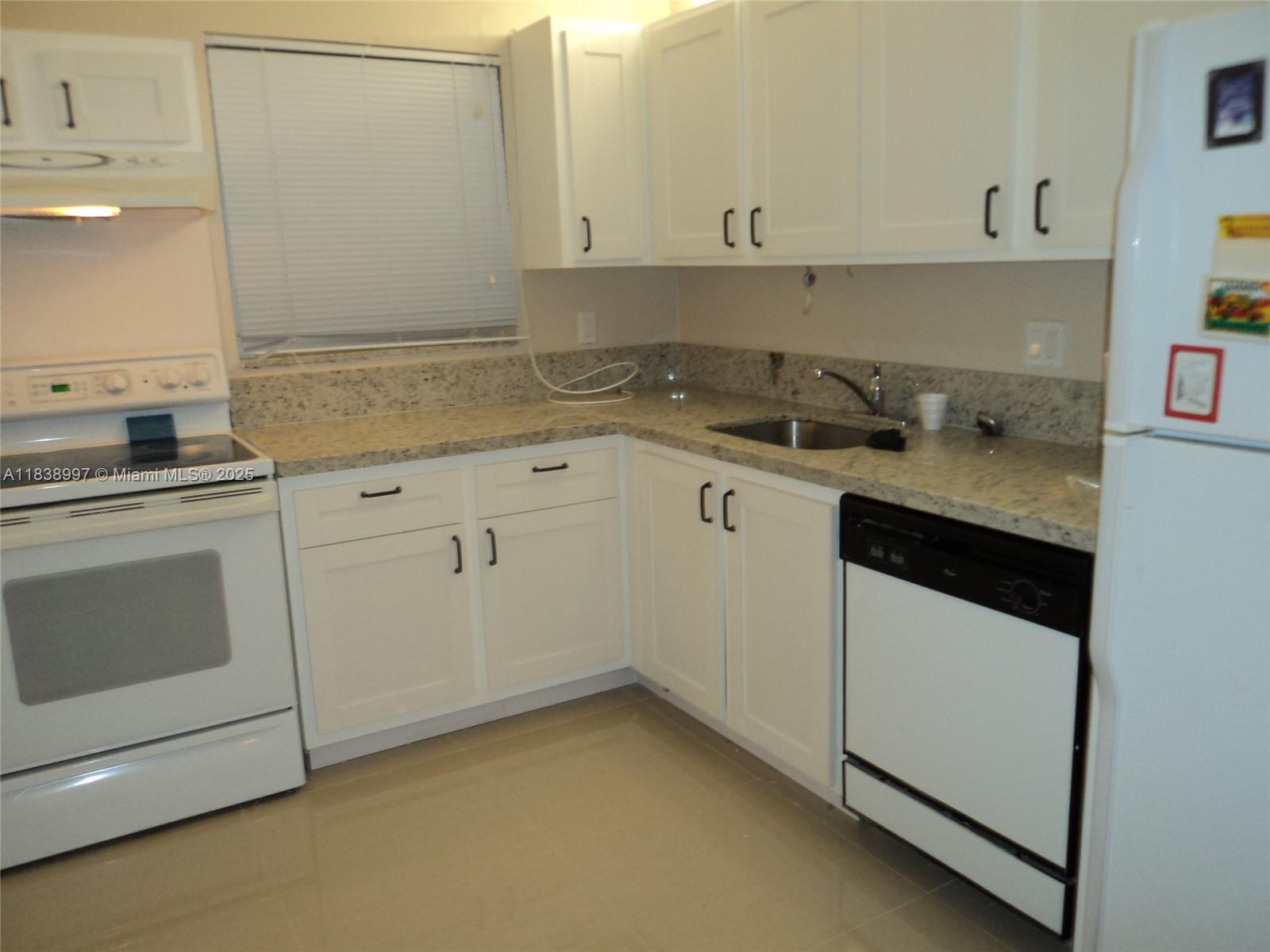 image Stuart Homes Condo5