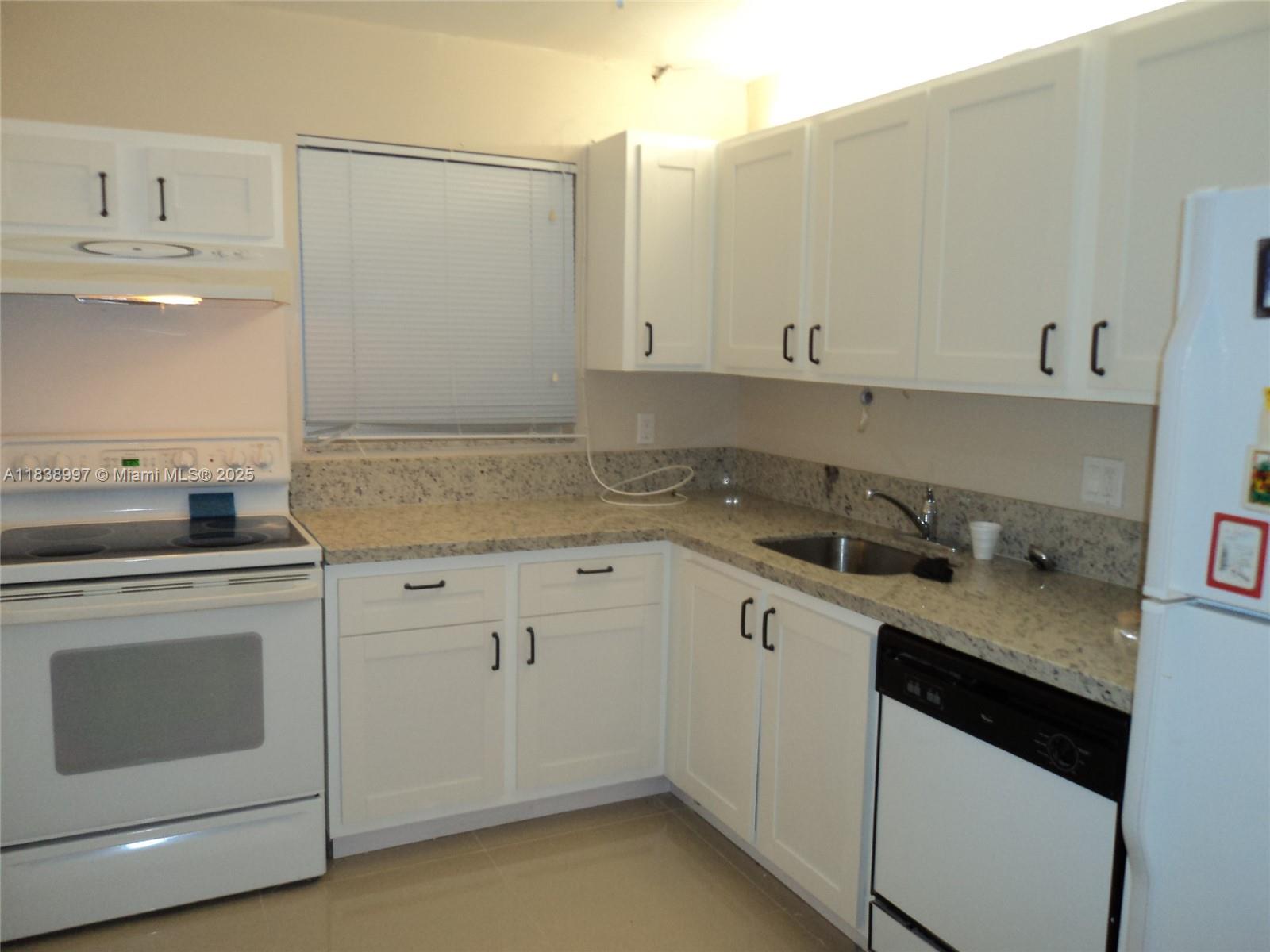image Stuart Homes Condo6
