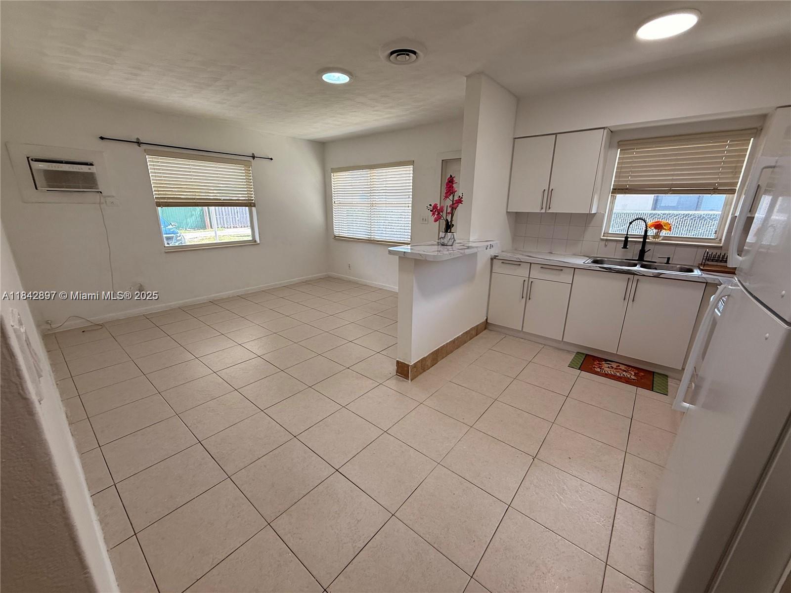 2235 Coolidge #2