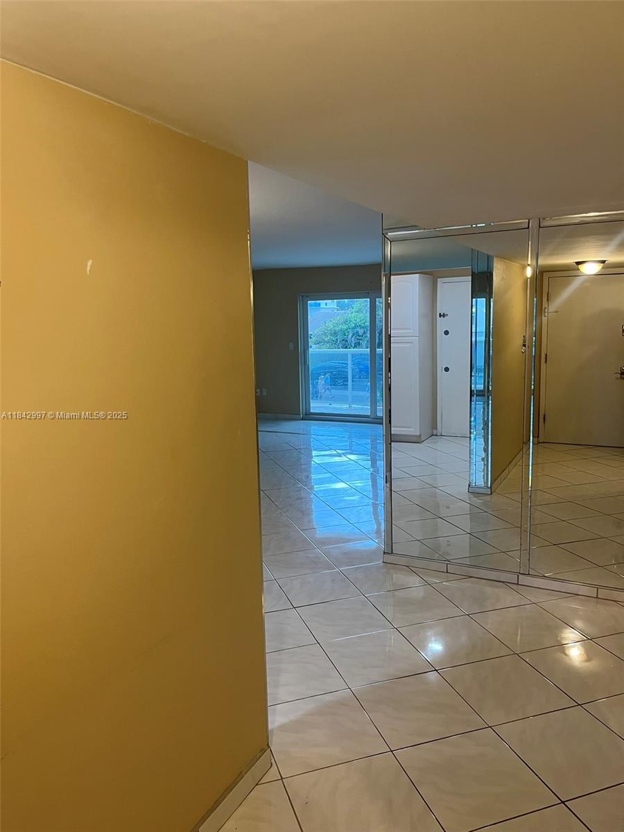 1801 S Ocean Dr #207