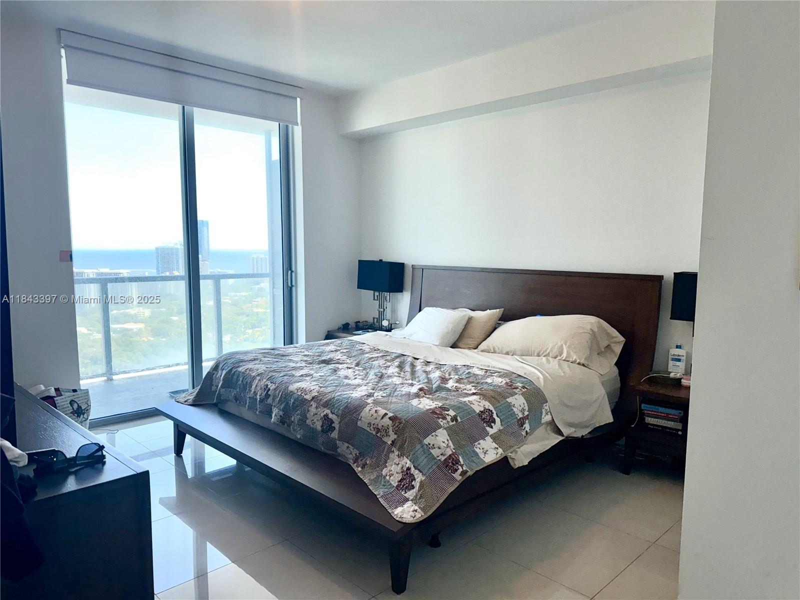 image The Axis On Brickell3