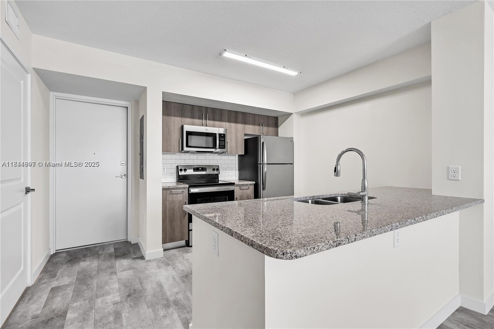 400 NW 112th Ave #610,Sweetwater, FL 33172