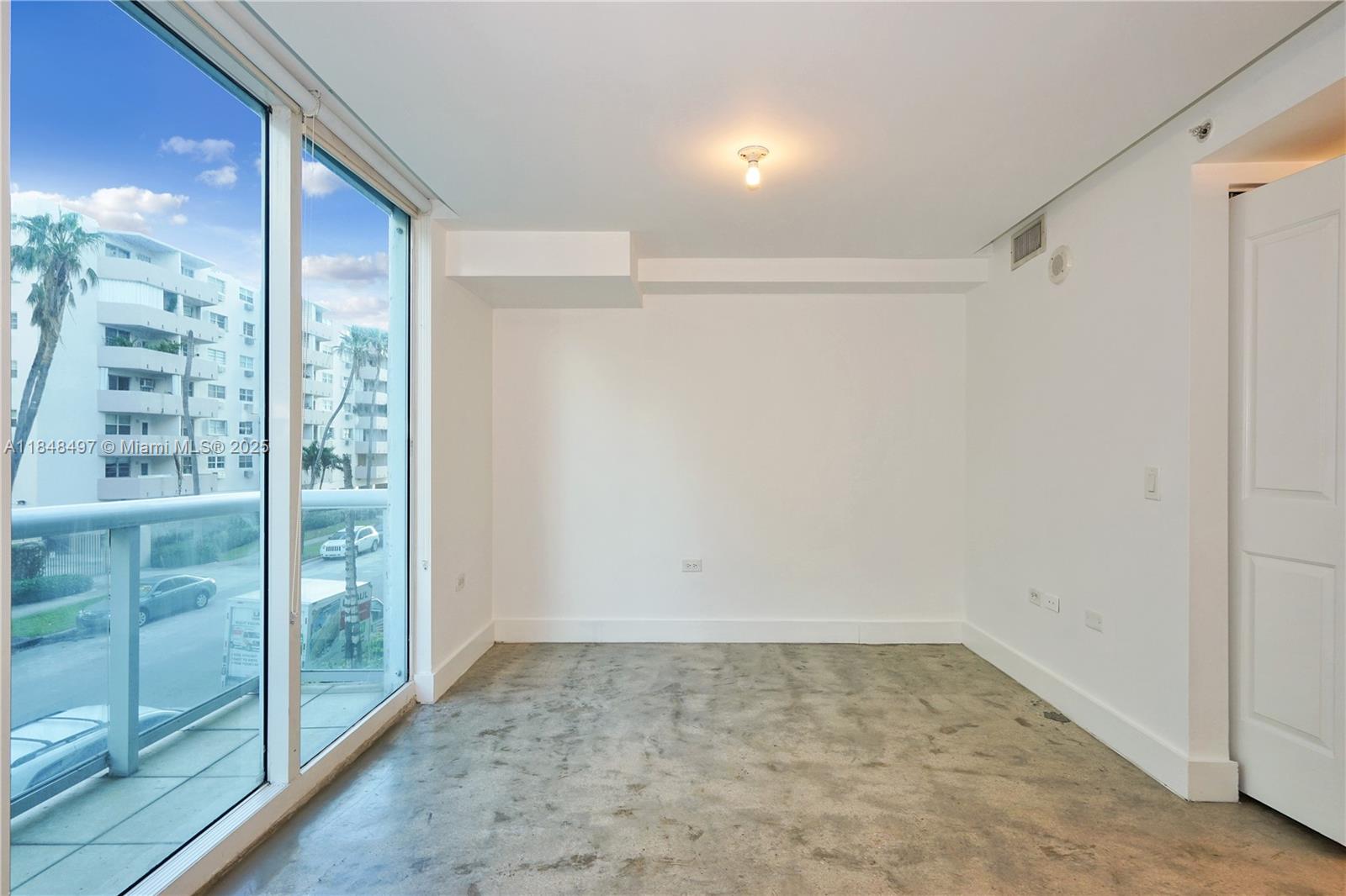 image Platinum Condominium9