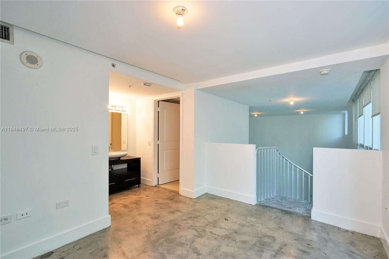 image Platinum Condominium11