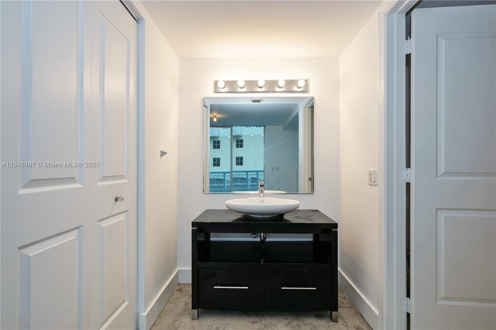 image Platinum Condominium12