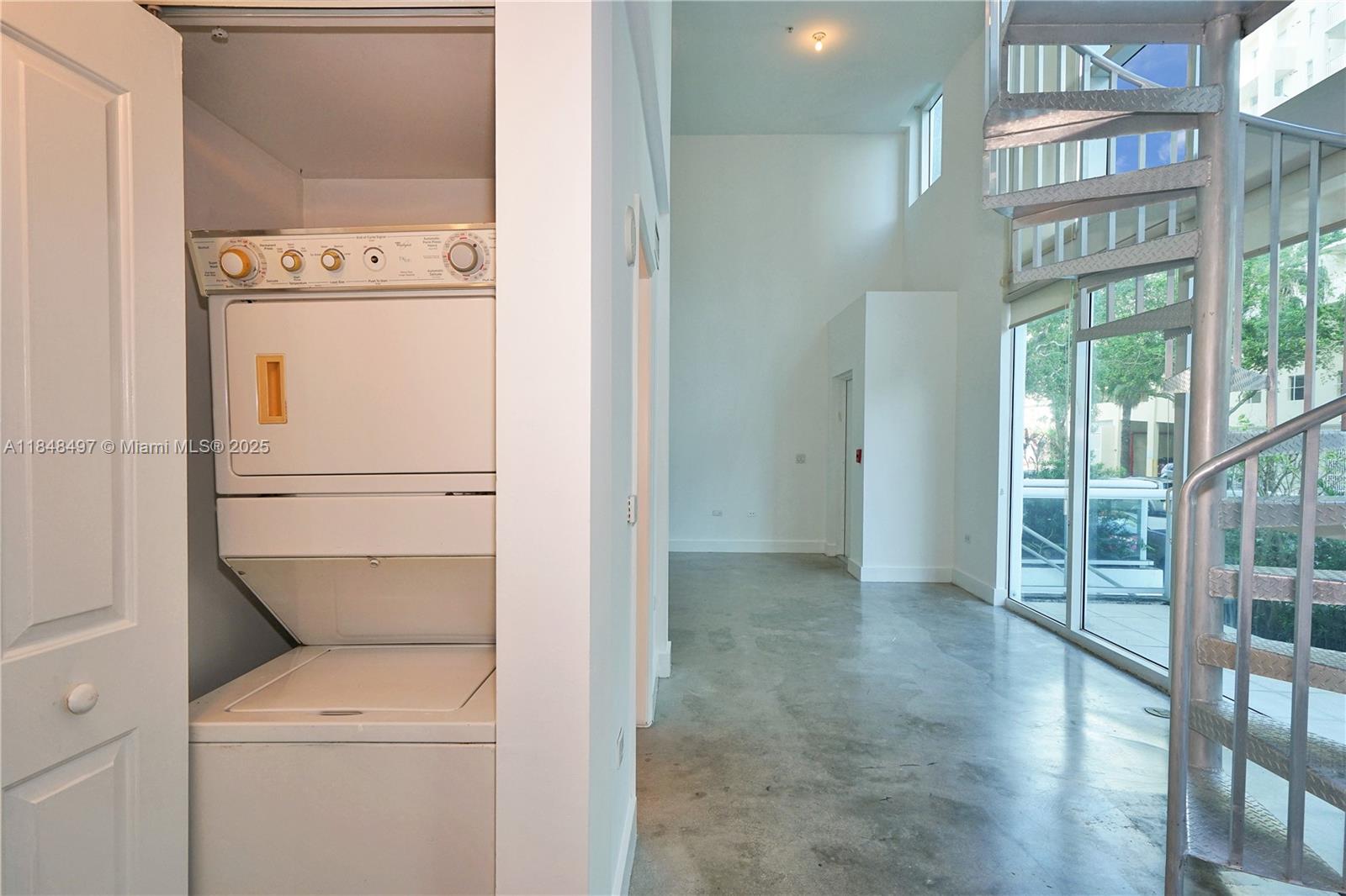 image Platinum Condominium17