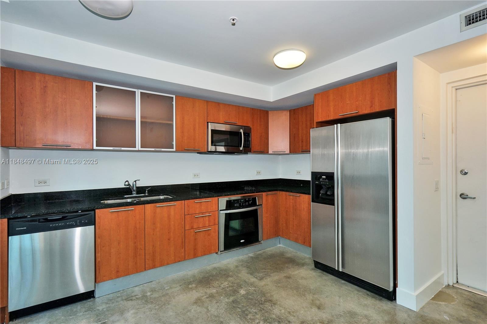 image Platinum Condominium1