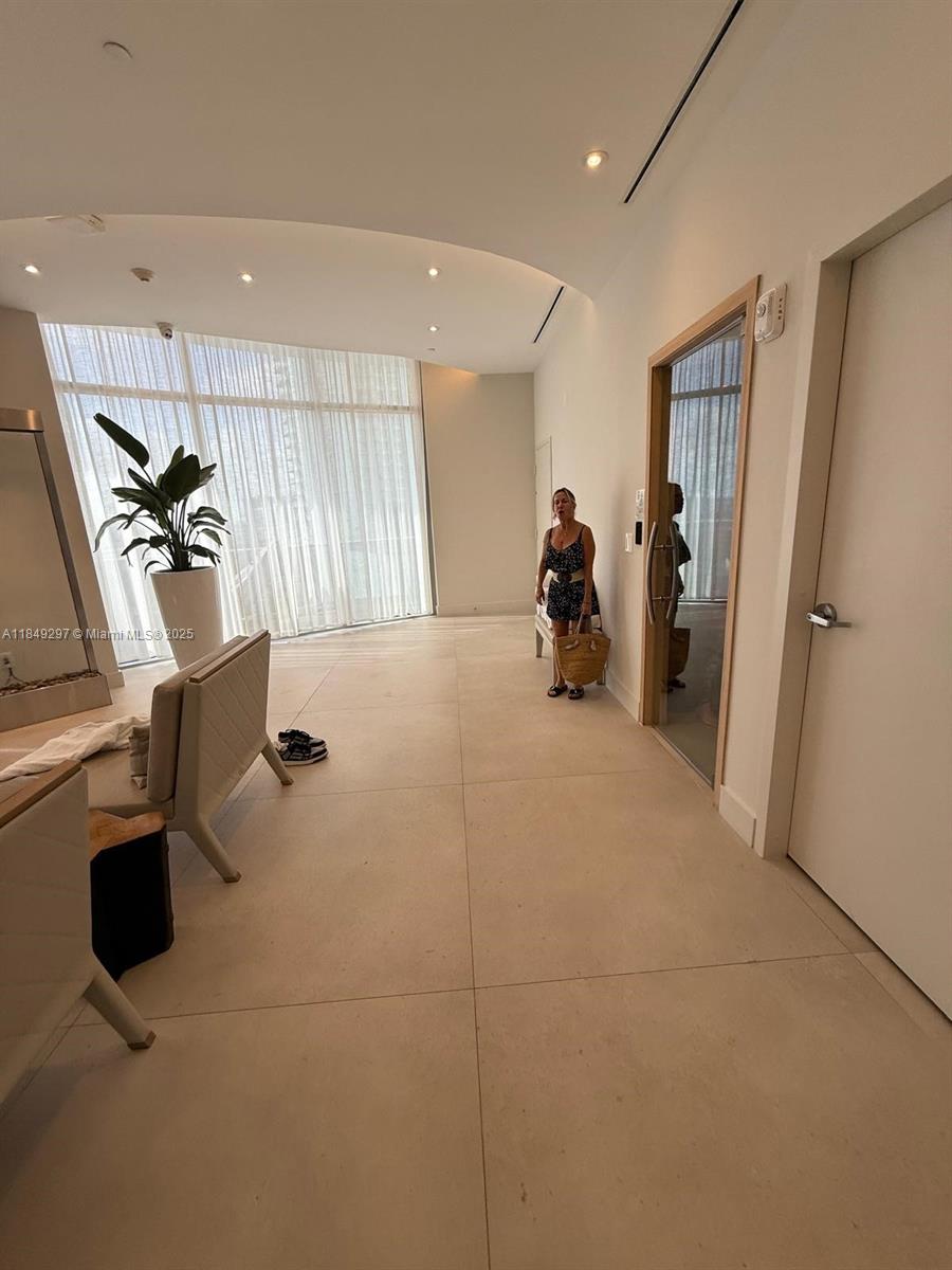 image Aria On The Bay17