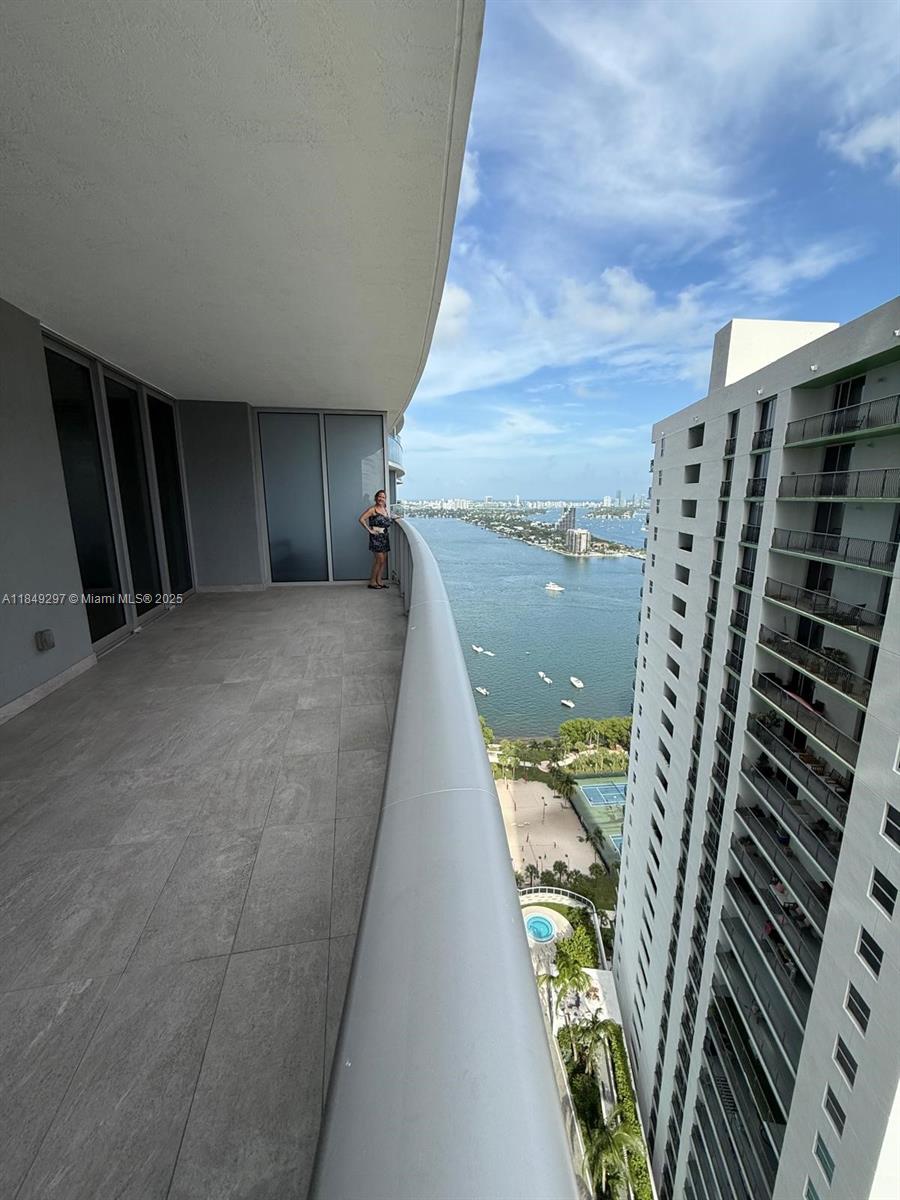 image Aria On The Bay5