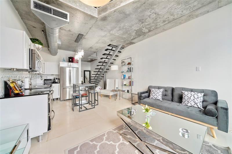 image 01413812207504