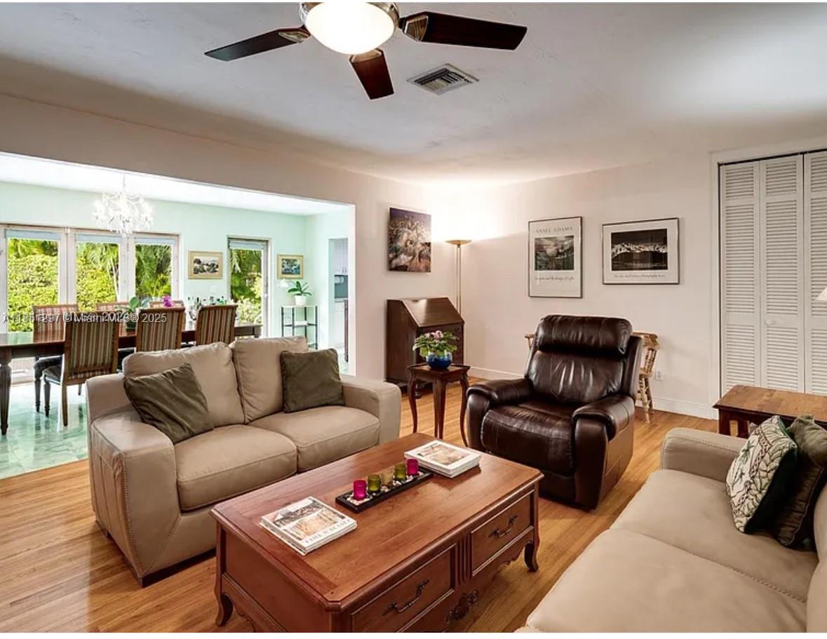 7300 Mindello St Coral Gables, FL 33143