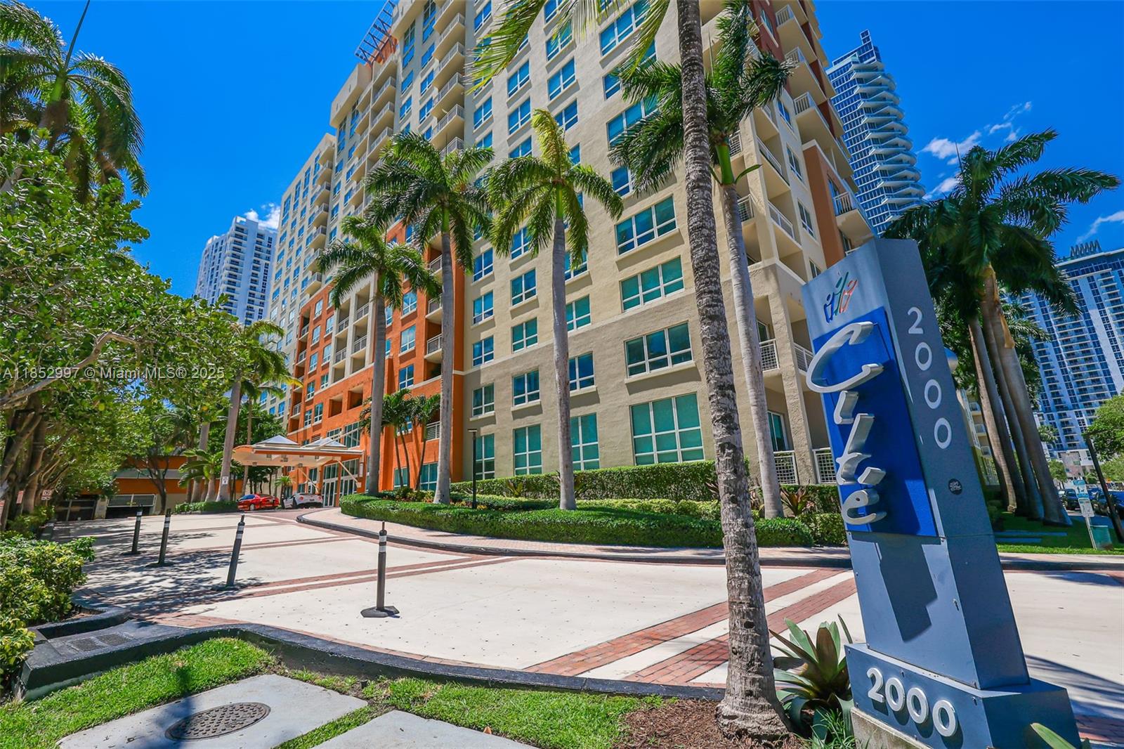 2000 N Bayshore Dr #621