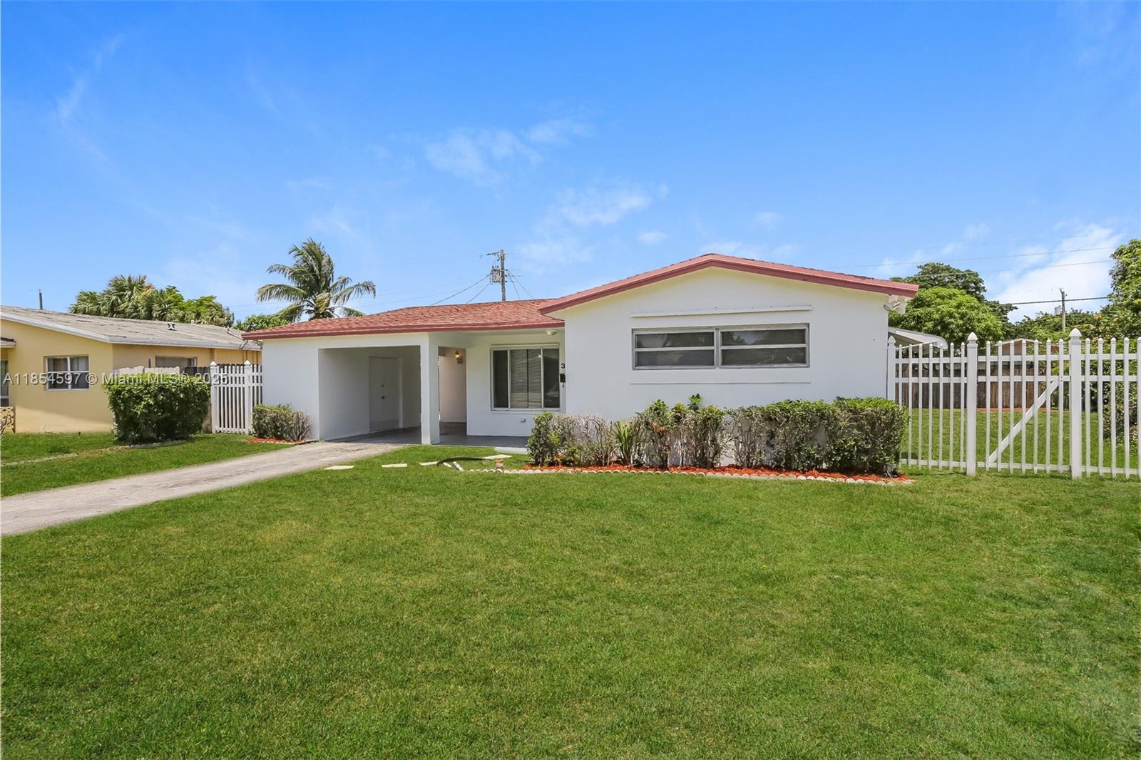 3611 NW 36th St