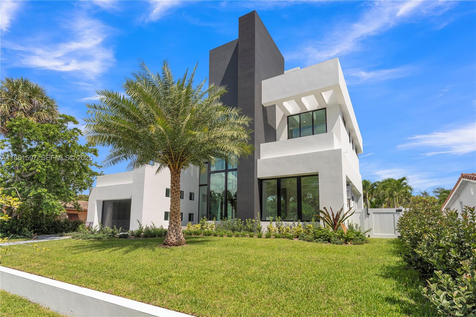 3205 Leigh Rd Pompano Beach, FL 33062