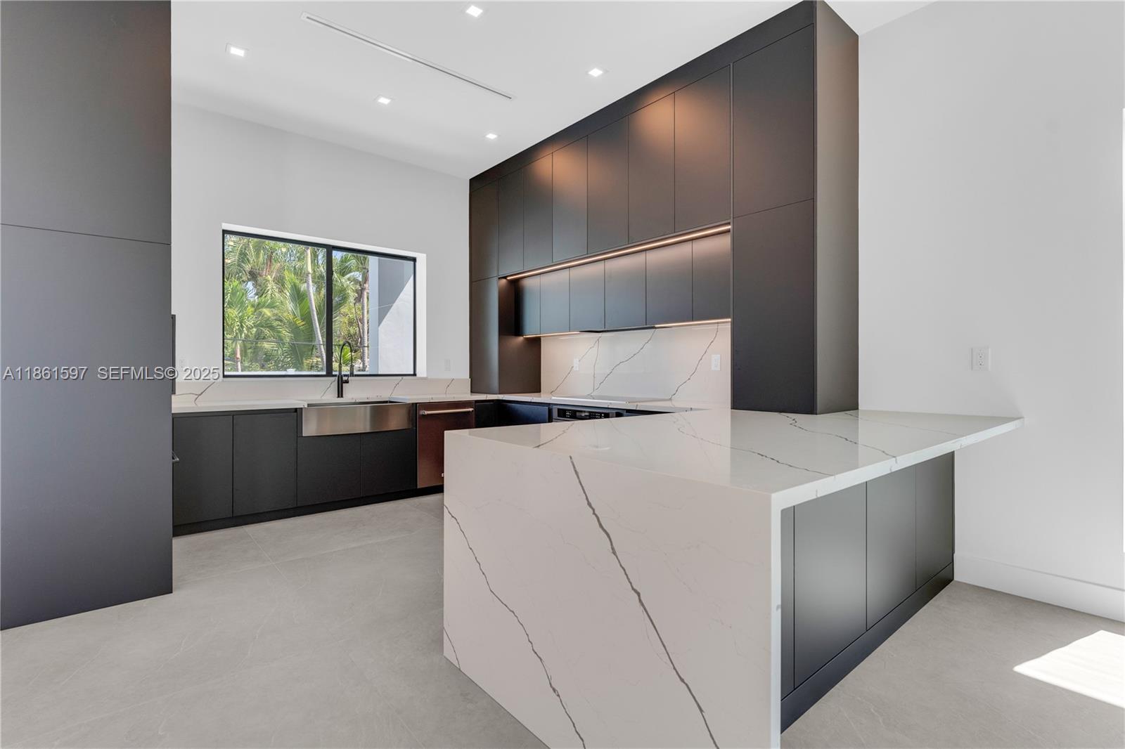 3205 Leigh Rd Pompano Beach, FL 33062