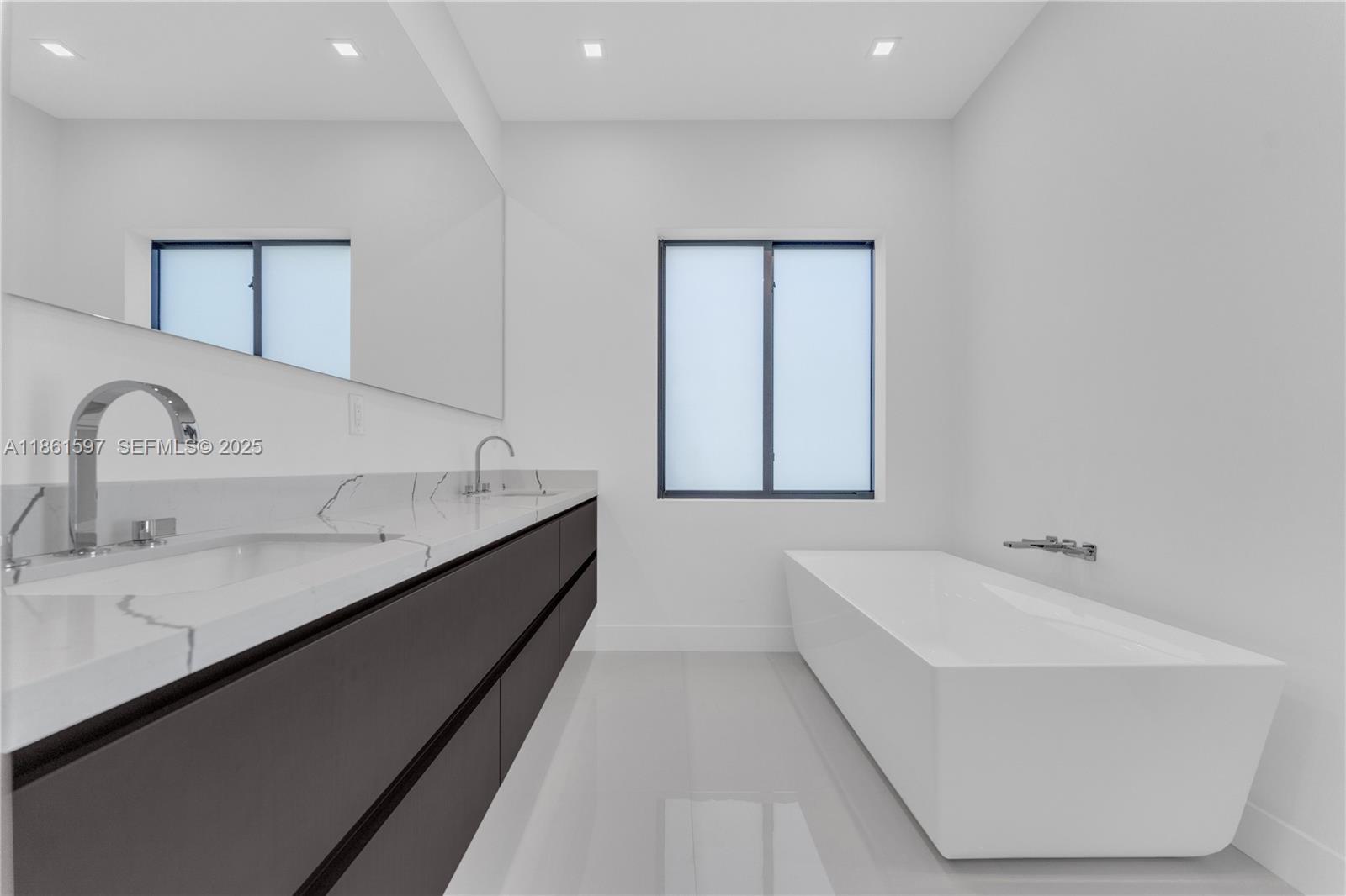 3205 Leigh Rd Pompano Beach, FL 33062